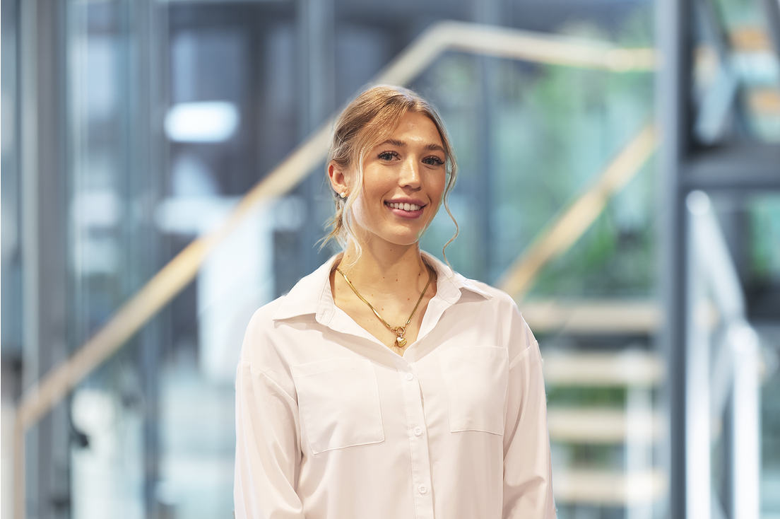 Karriere: Ansprechperson Alessa Hartmann | BAUR GmbH Karriere: Ansprechperson Alessa Hartmann | BAUR GmbH